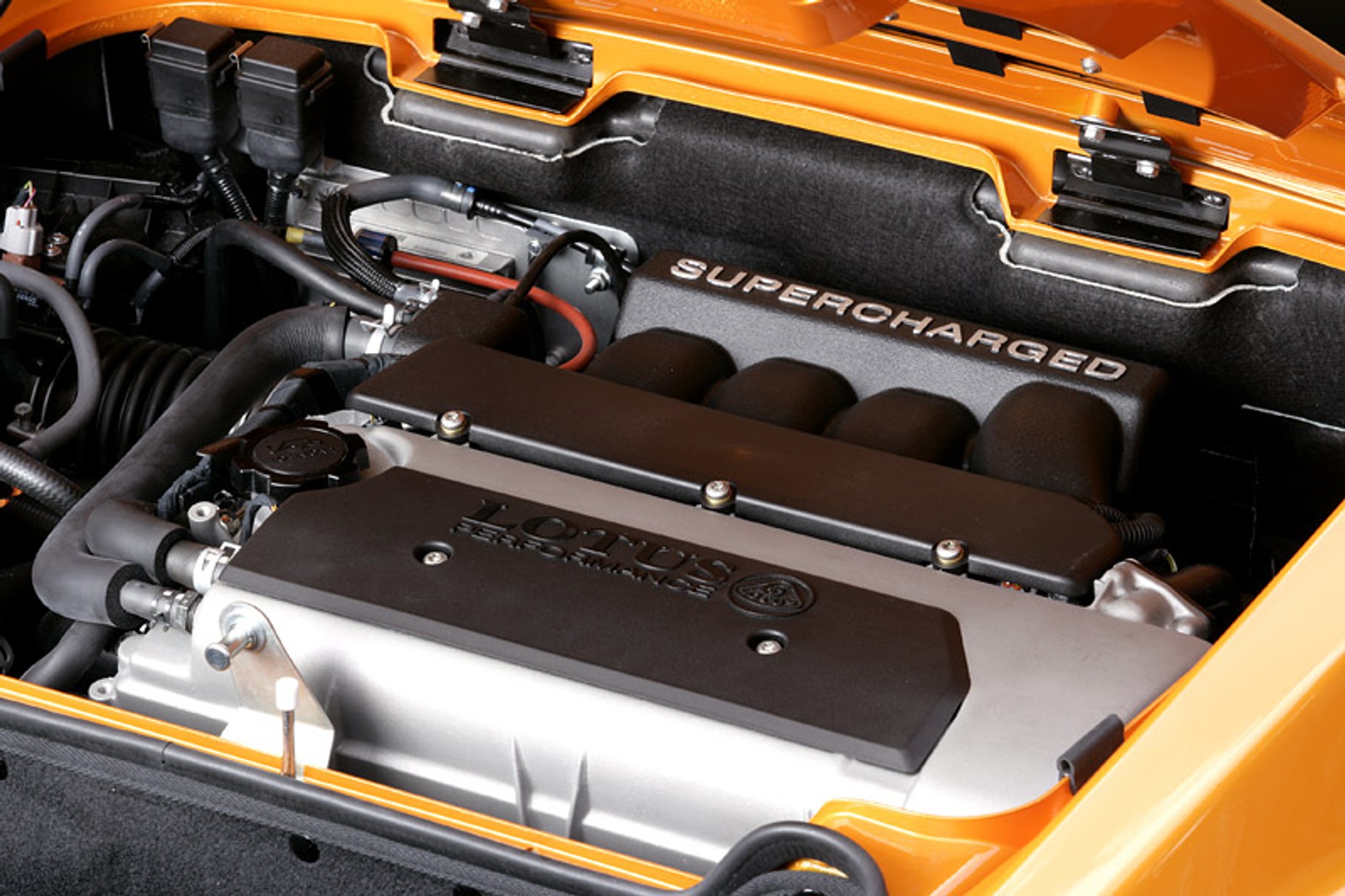 Tokio Motor Show 2007: Lotus wyostrzył modele Elise i Exige