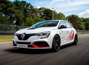 Renault Megane R.S. Trophy-R – cena w Polsce