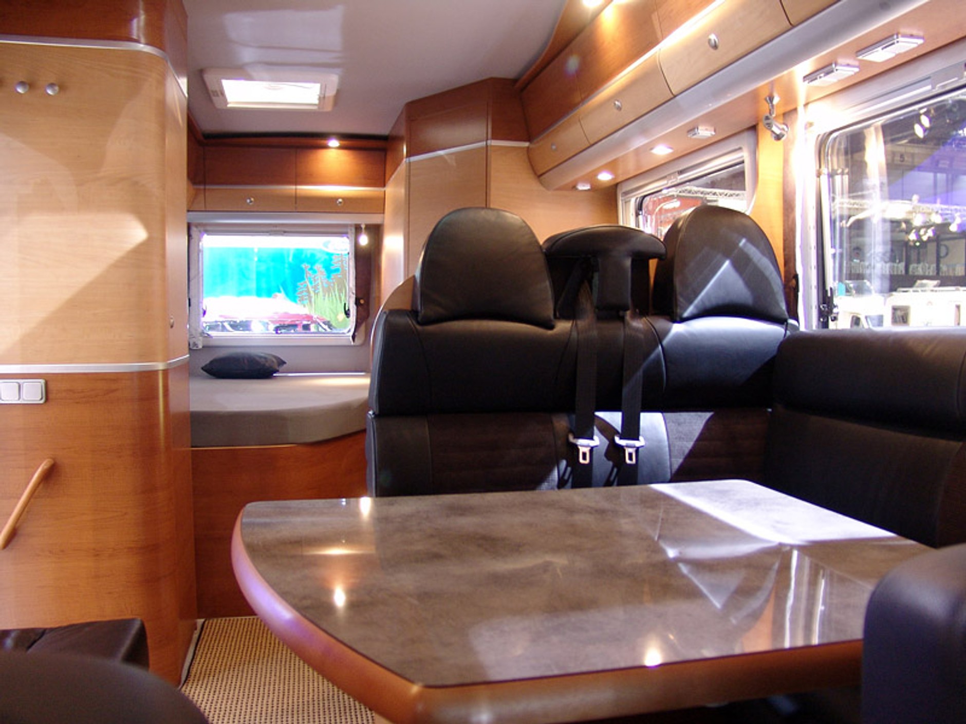 Caravan Salon Düsseldorf 2007: Caddy Life i moda na nowy sezon (fotogaleria)