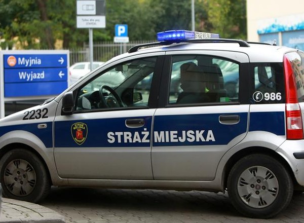 Straż miejska: na sygnale po... czekoladę
