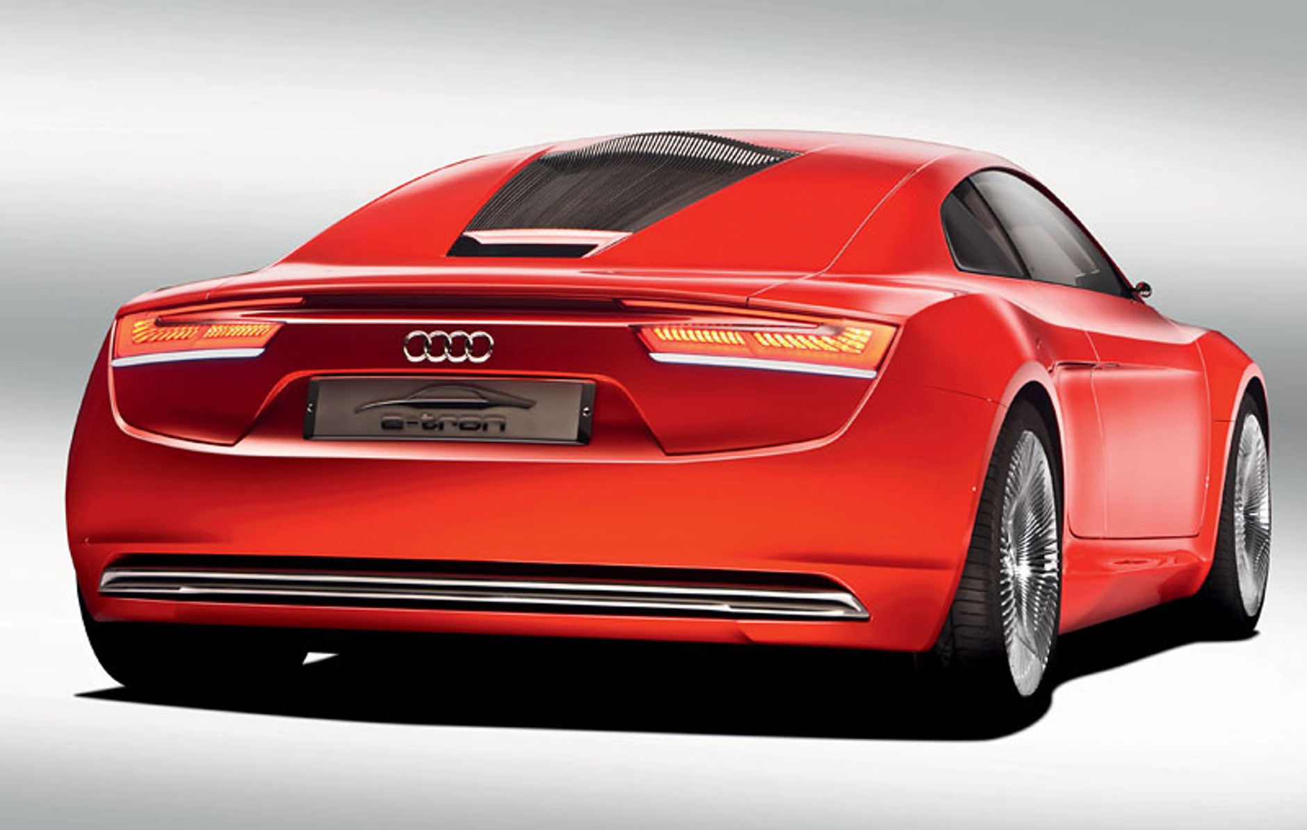 Audi e-tron: w sprzedaży od 2012