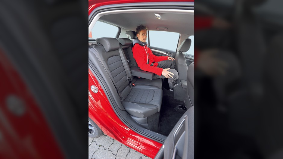 Volkswagen Golf, tylna kanapa