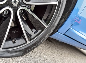 Bridgestone DriveGuard - nie boi się uszkodzeń