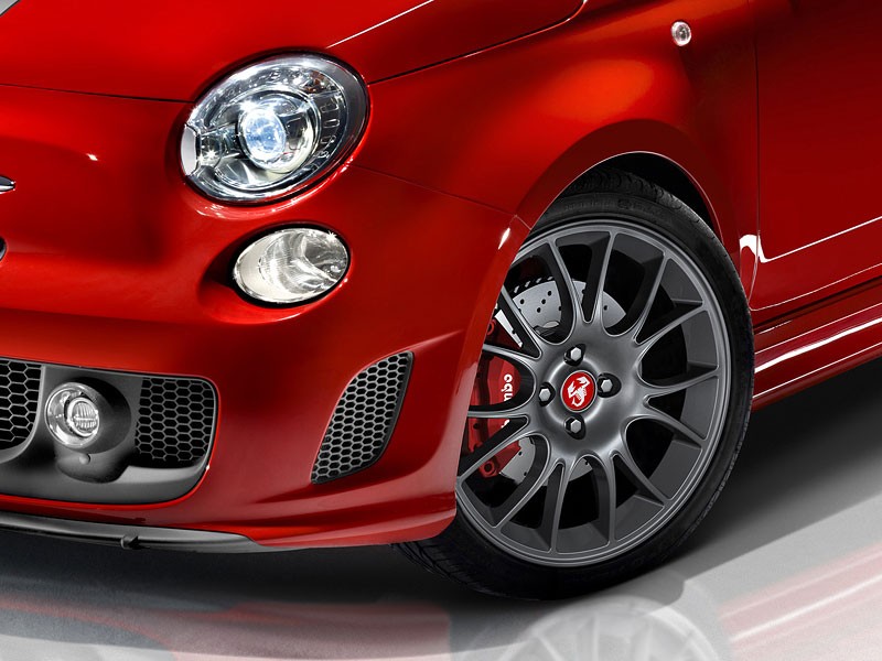 IAA Frankfurt 2009: Abarth 695 Tributo Ferrari: w hołdzie dla wielkiej marki