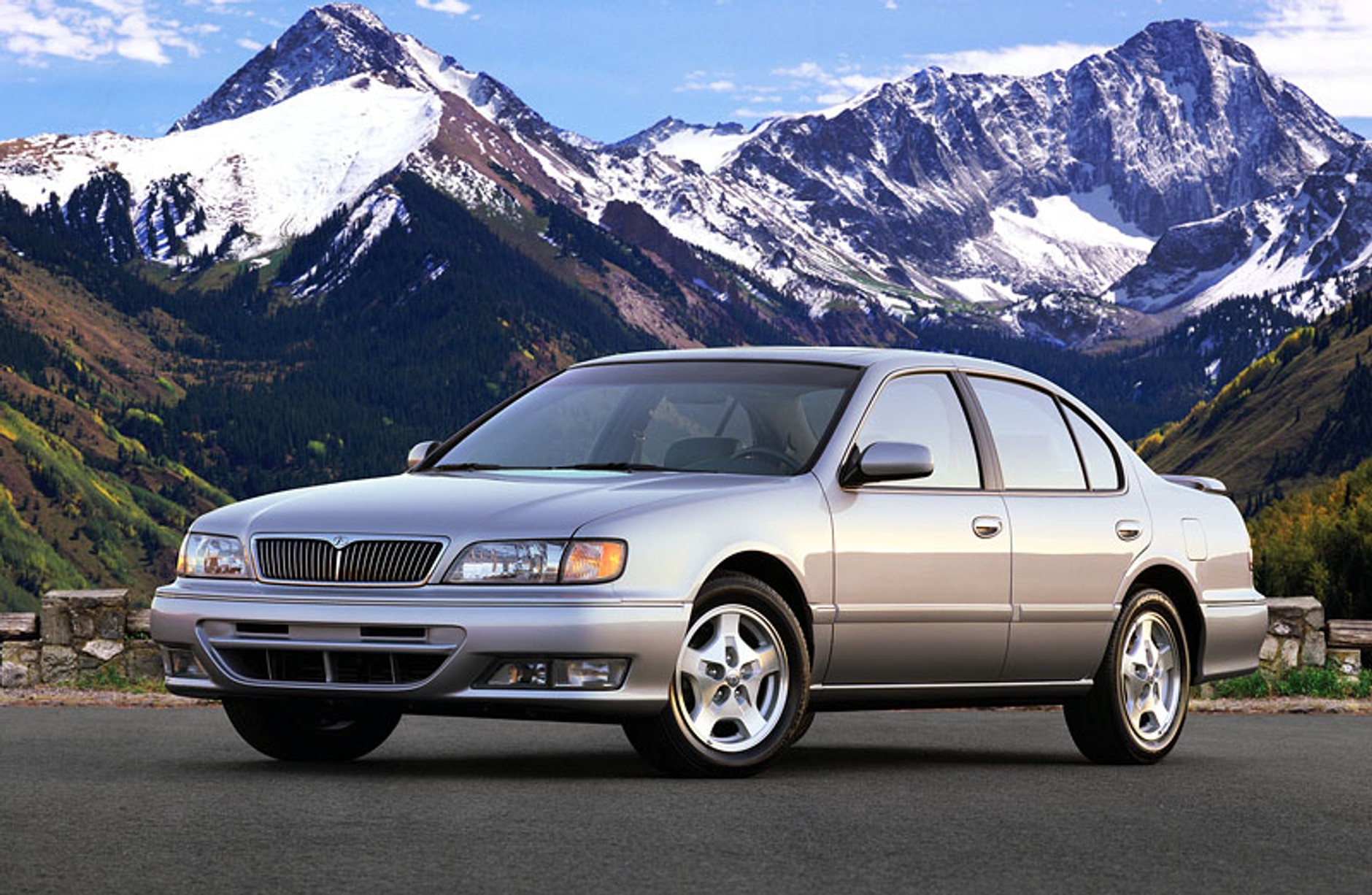 Infiniti: luksusowa marka Nissana świętuje dwudziestolecie