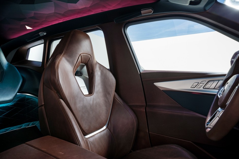 BMW XM