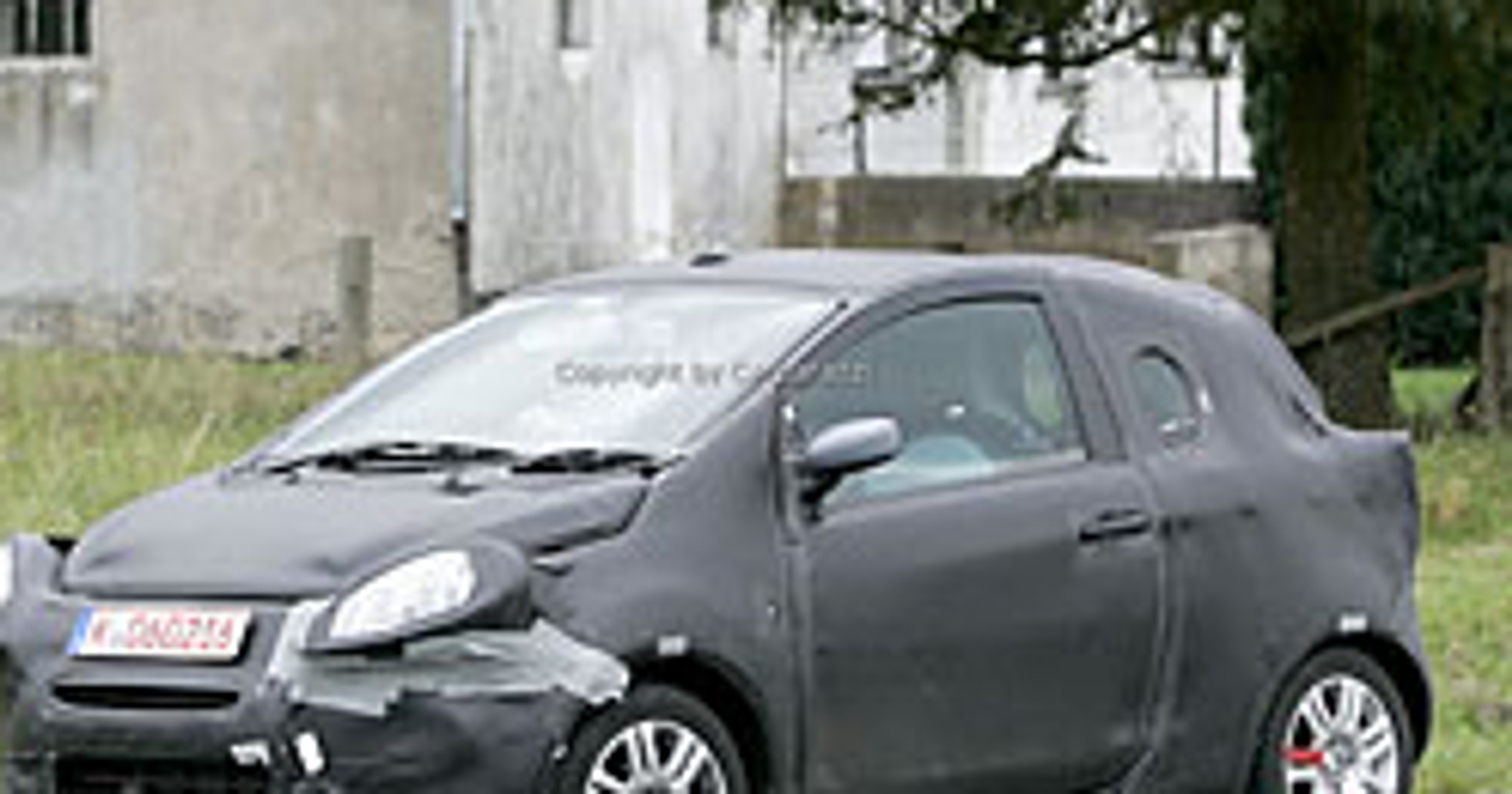 Zdjęcia szpiegowskie: Ford Ka - misja zakończy się w Polsce.