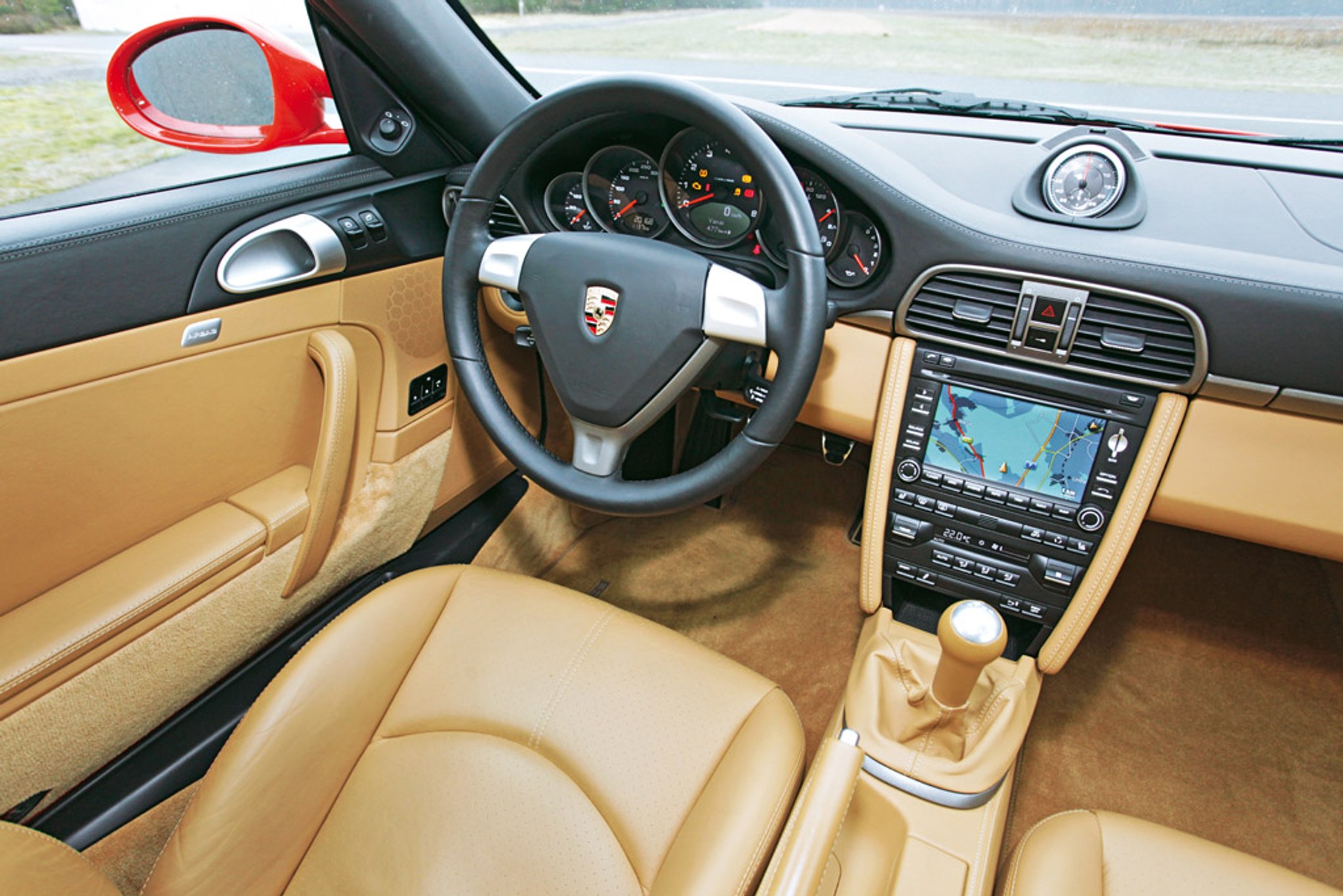 Porsche 911 kontra Lotus Evora: uliczne wyścigówki na start