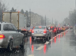 W których miastach stoimy najdłużej w korkach? Nowy raport TomTom Traffic Index 2024