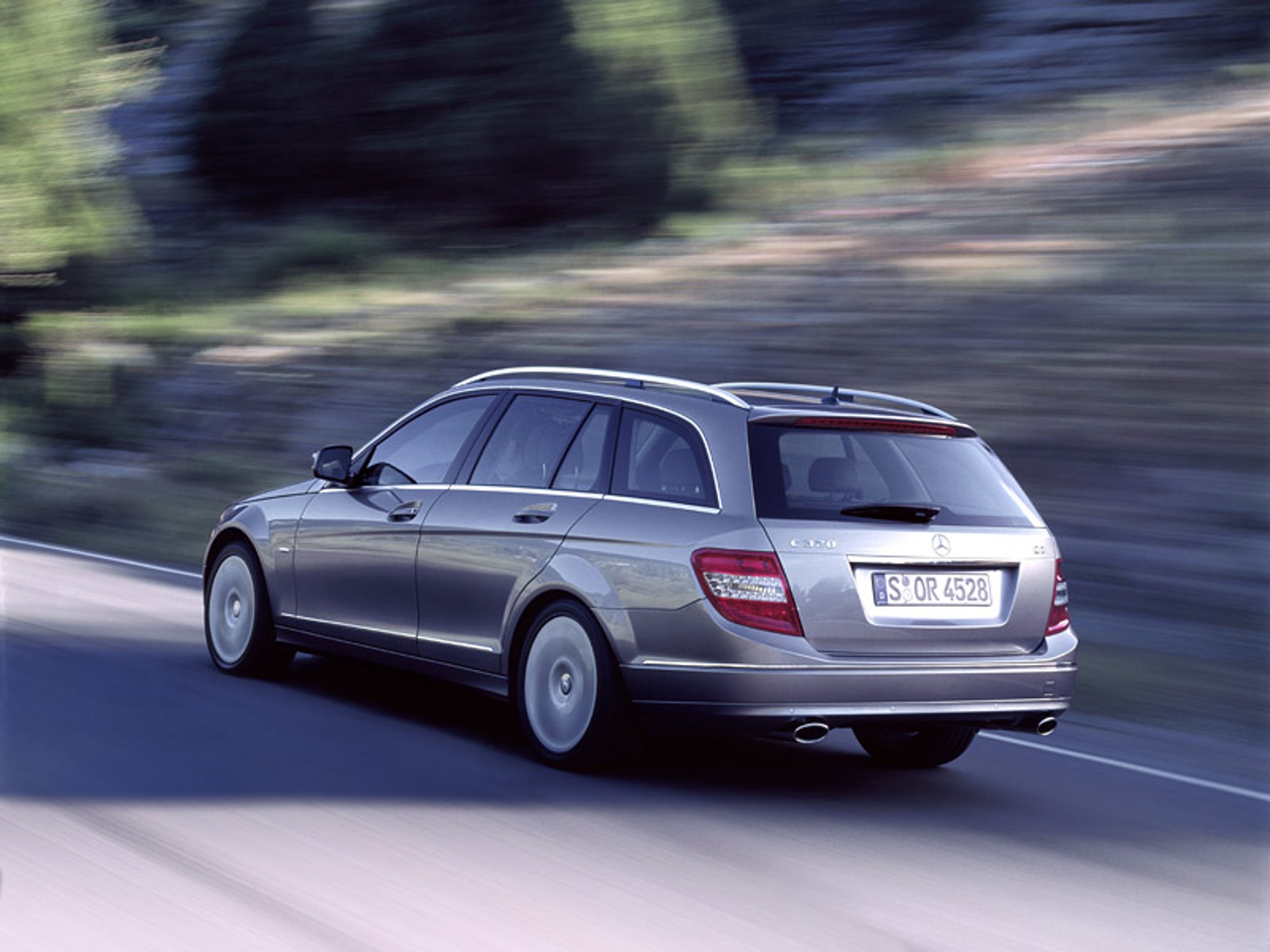 IAA Frankfurt 2007: Mercedes-Benz C-Klasa Kombi - oficjalne informacje i fotografie