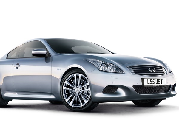 Jak zmieniła się gama Infiniti G na 2011 rok?
