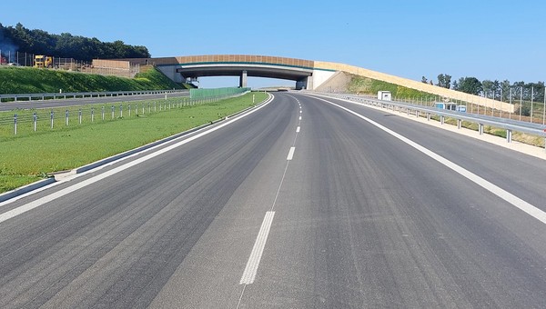Nowy odcinek drogi S7 koło Krakowa gotowy jeszcze w sierpniu. Będzie łatwiej podczas powrotów z wakacji