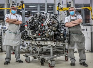 Koniec kultowego V8 Bentleya – silnik 6 i 3/4 litra produkowano ponad 60 lat