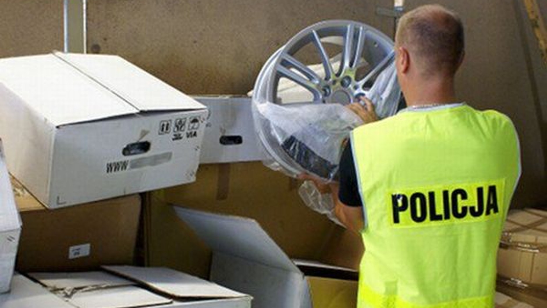 Jeśli felgi mają podrabiane znaki towarowe, ich sprzedaż to przestępstwo