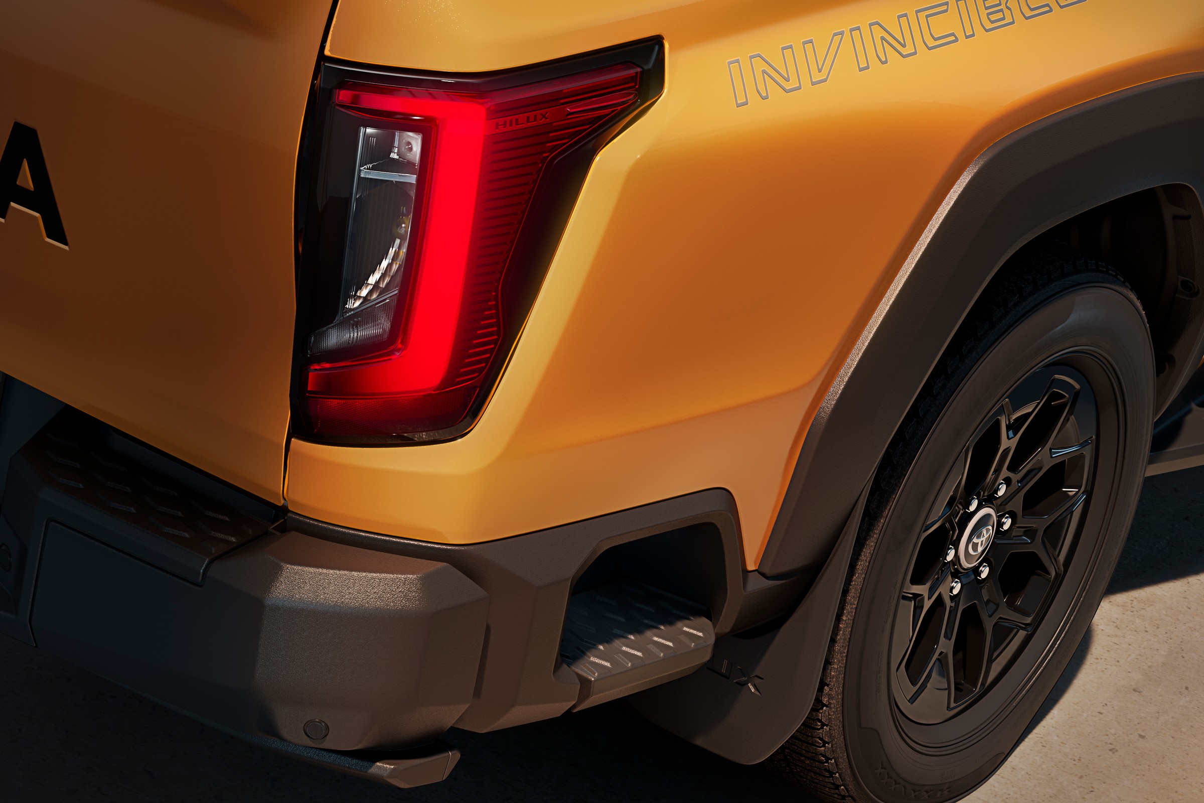 Nowa Toyota Hilux ma polskie ceny. Pod maską silnik 2.8 l. Nie jest sam, dostał wsparcie