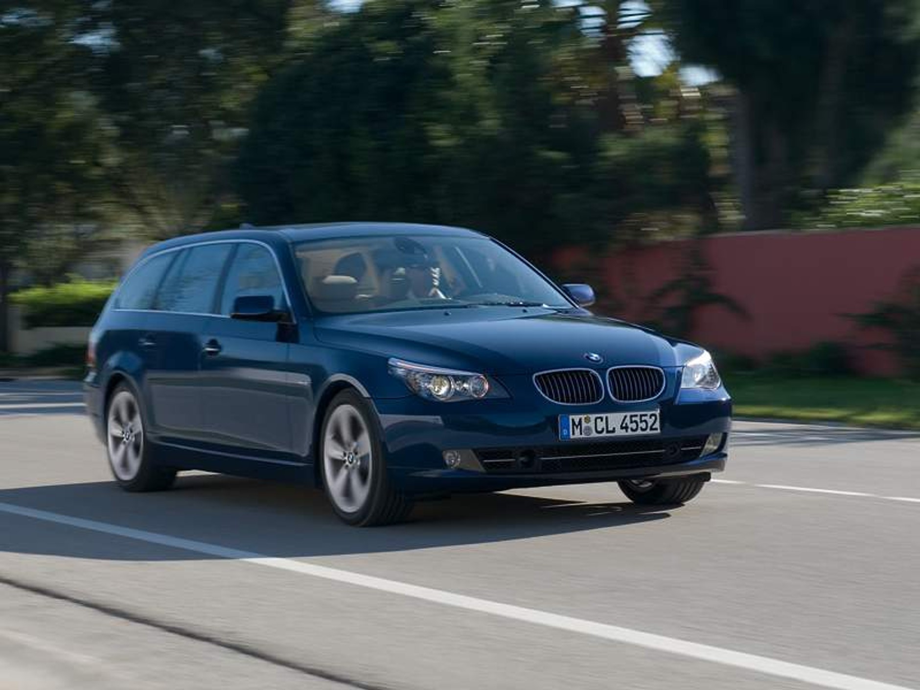 BMW 5: facelifting na półmetku (video)