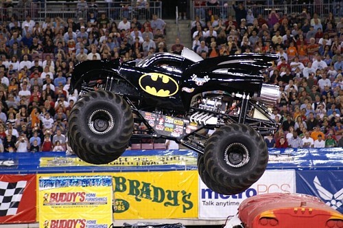 Monster Truck na ulicach Warszawy