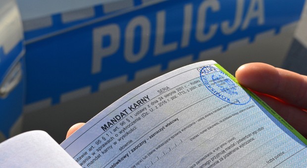 W weekendy mandatów z art. 60 jest najwięcej. Nic dziwnego
