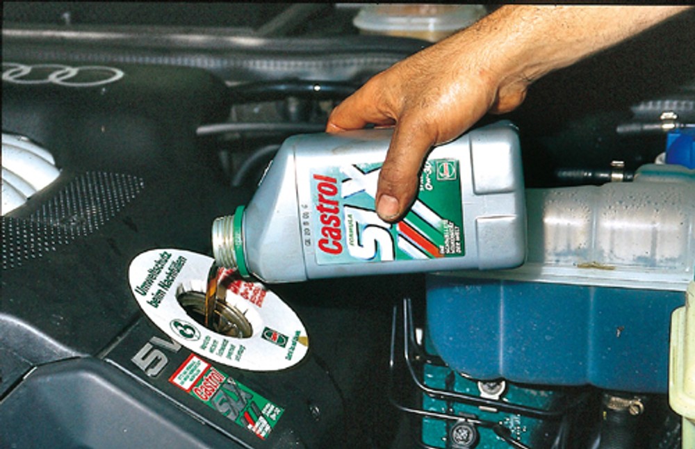 Jak zmniejszyć zużycie paliwa? Auto na diecie