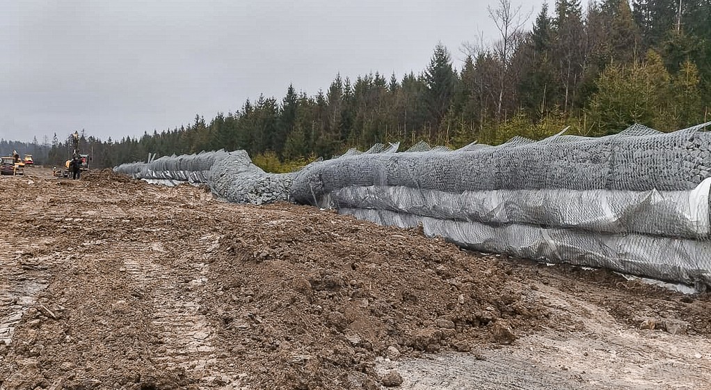 Uszkodzenia na budowie S1