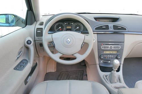 Renault Laguna - Oszczędny elegant