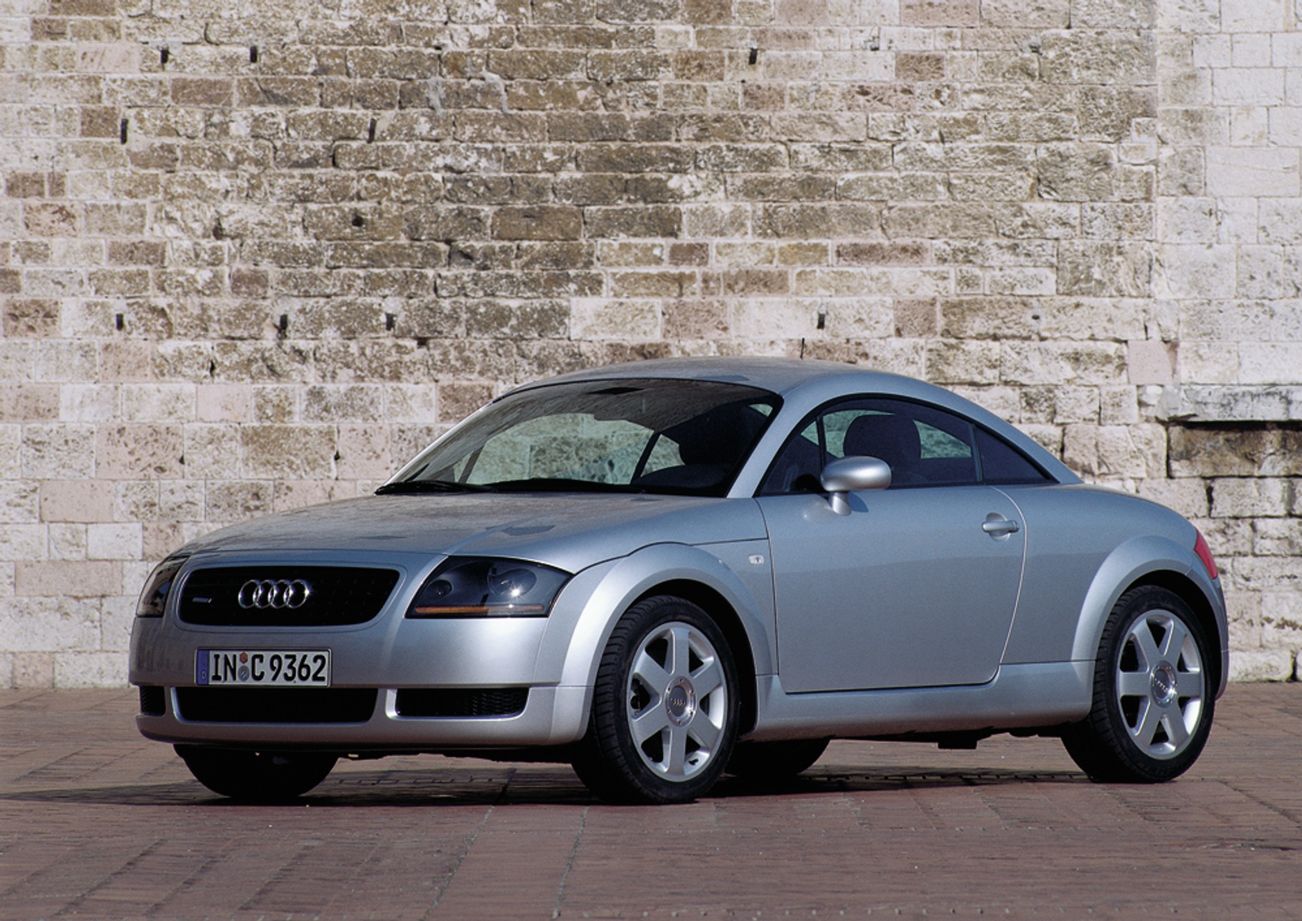 Audi TT pierwszej generacji - debiut w 1998 roku