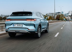 Zapytaliśmy Pertyna, jakie auto kupiłby w 2025 r. Jego warunki spełniają cztery samochody. Trzy są chińskie