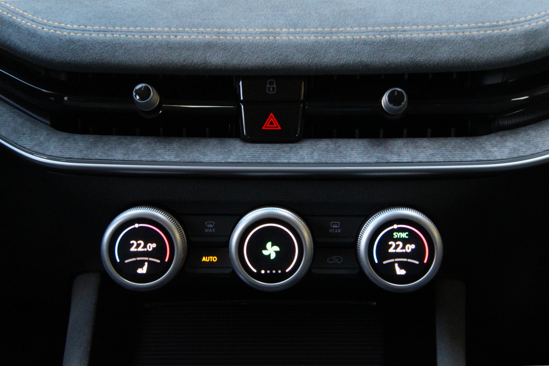 Skoda Superb 1.5 TSI m-HEV Selection