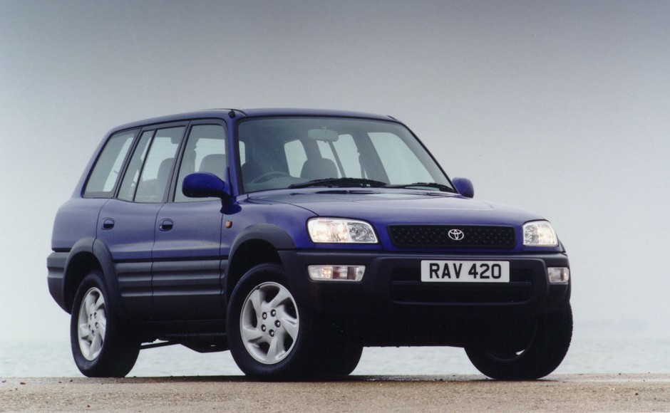 Toyota RAV4 (pierwsza generacja; 1994-2000)