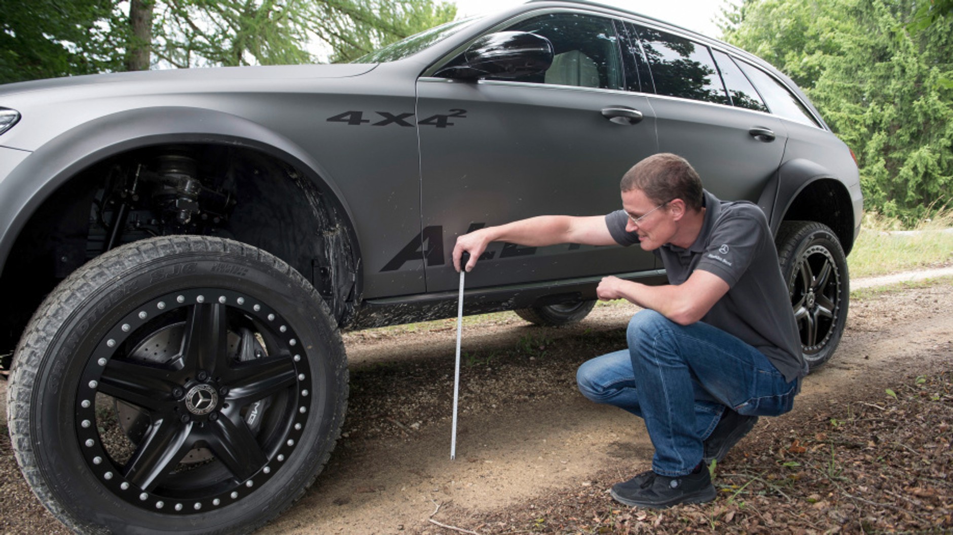 Mercedes E All Terrain 4x4² – czego chcieć więcej?