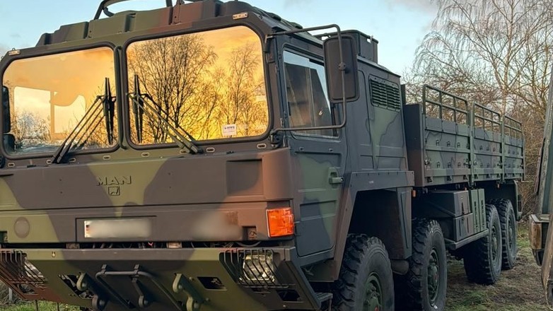 Skradziona ciężarówka Bundeswehry