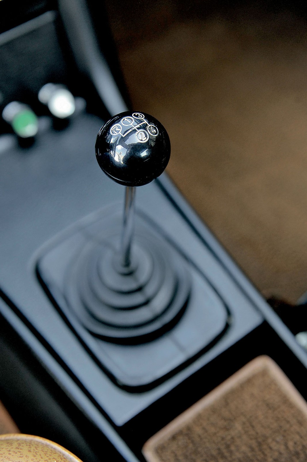 Mercedes 220D - stroma ściana