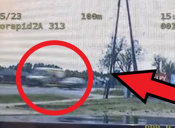 21-latka wyprzedzała karetkę na przejściu dla pieszych [WIDEO]