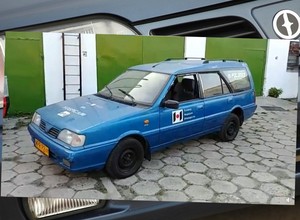 To ostatni wyprodukowany Polonez. Niebieskie kombi zostanie wyremontowane