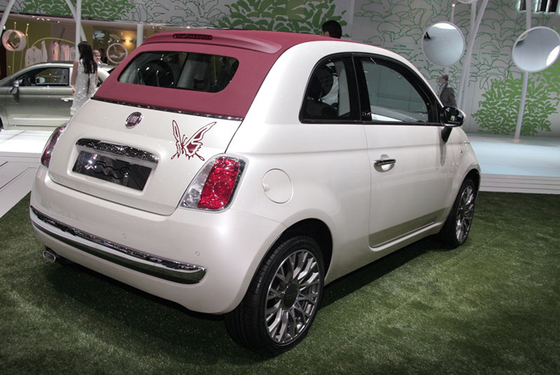 Genewa 2009: fotogaleria (3.) + wideo