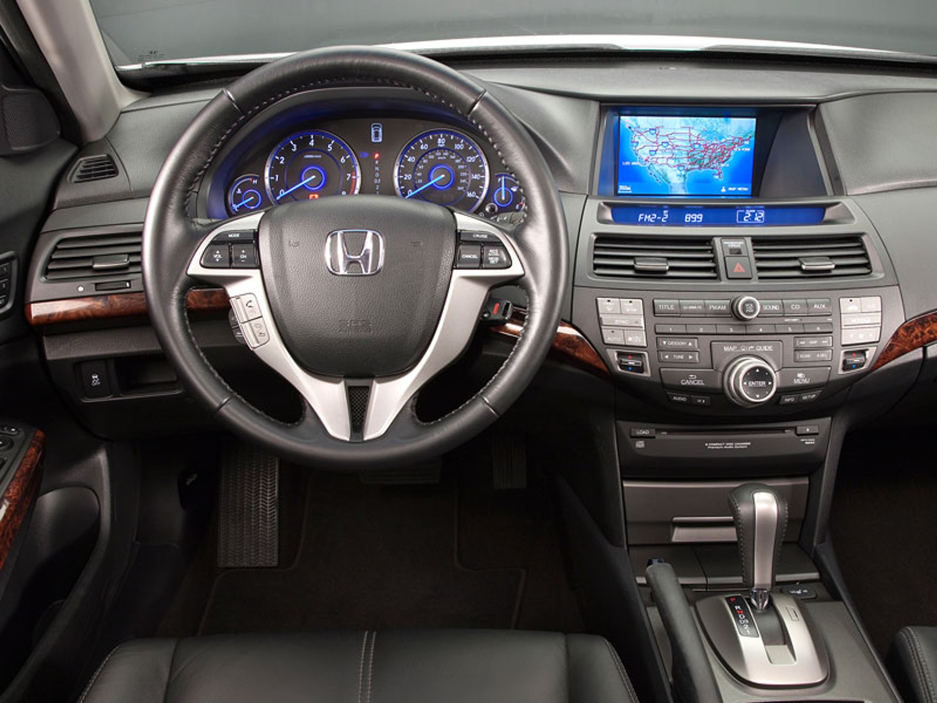 Honda Accord Crosstour: kolejny mikst liftbacka, coupé i SUV-a