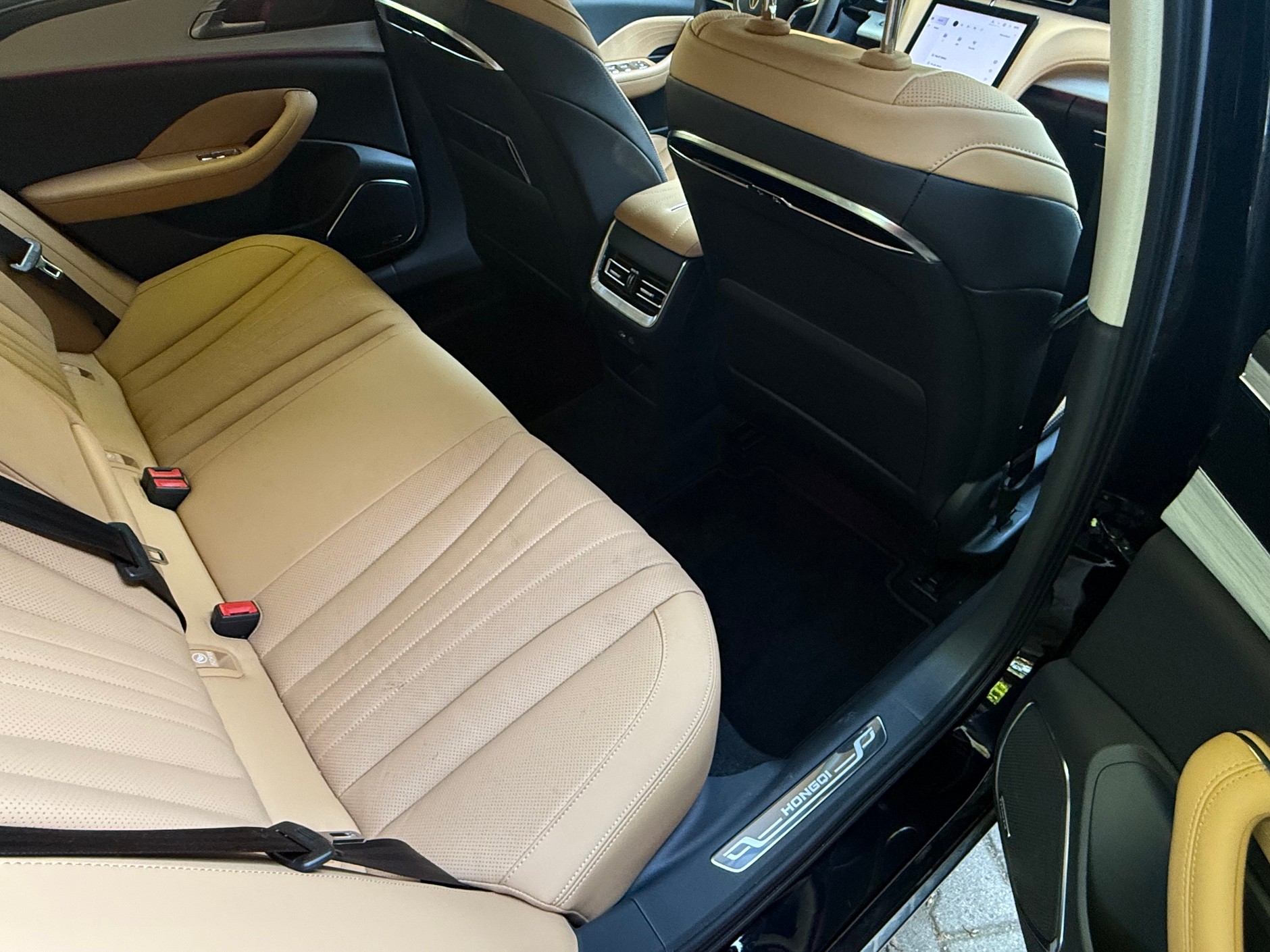 Hongqi H5 2.0T Deluxe