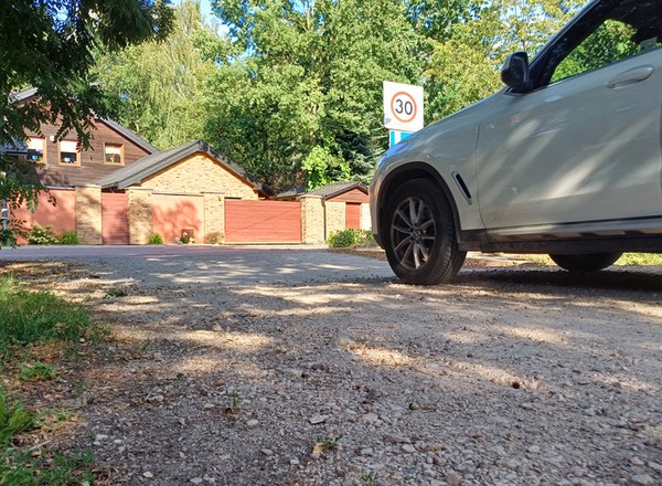 Jest spotkanie dwóch dróg, nie ma skrzyżowania. Wtedy sypią się mandaty