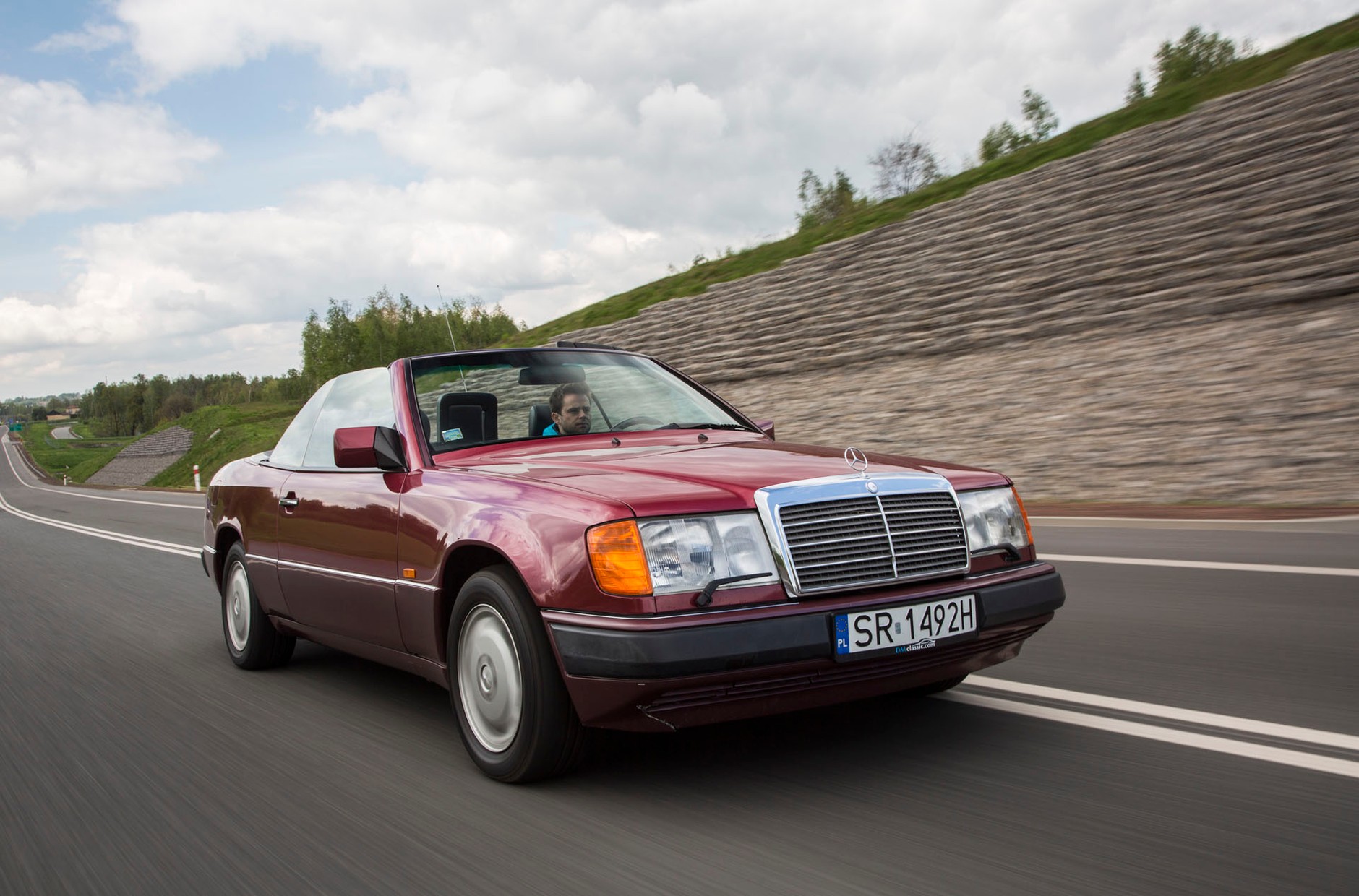 Mercedes A124 320 CE - klasyk, który zmienił historię