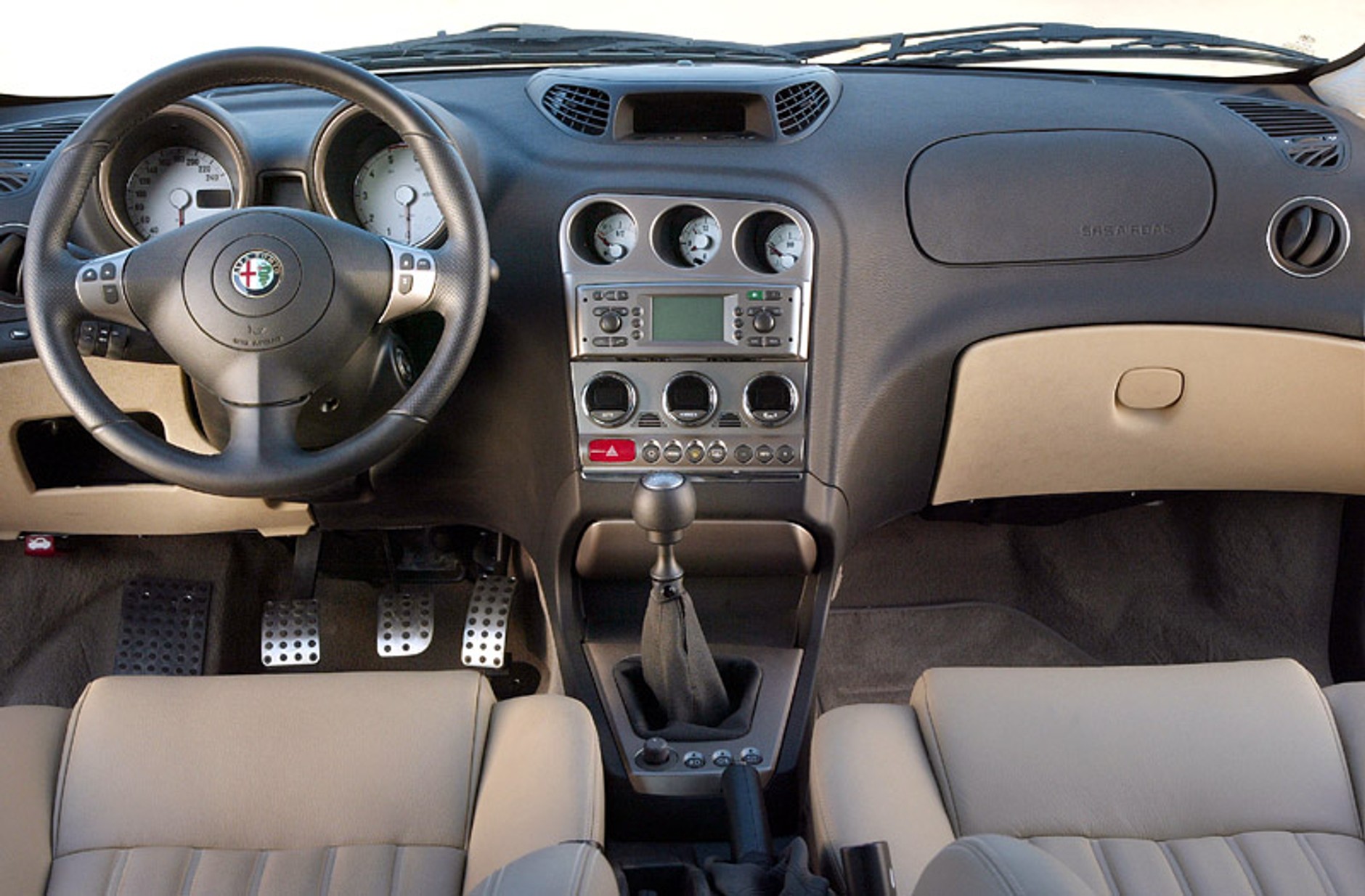 Świetlista przyszłość Alfa Romeo