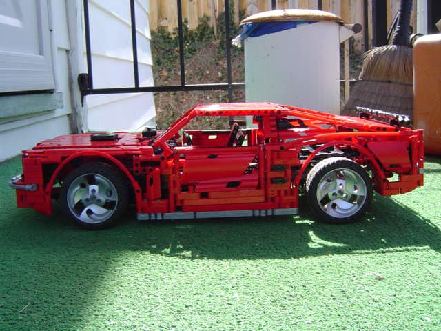 Zbuduj sobie samochód z Lego...