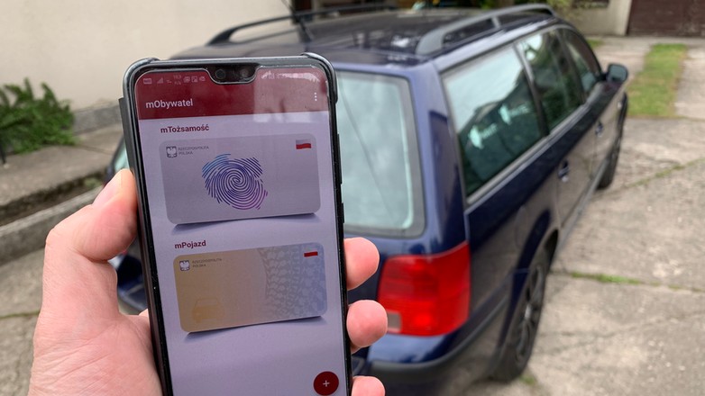 Aplikacja mObywatel wraz z nową usługą mPojazd