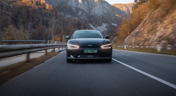 Kia EV6 - 800 elektryzujących kilometrów alpejskimi drogami