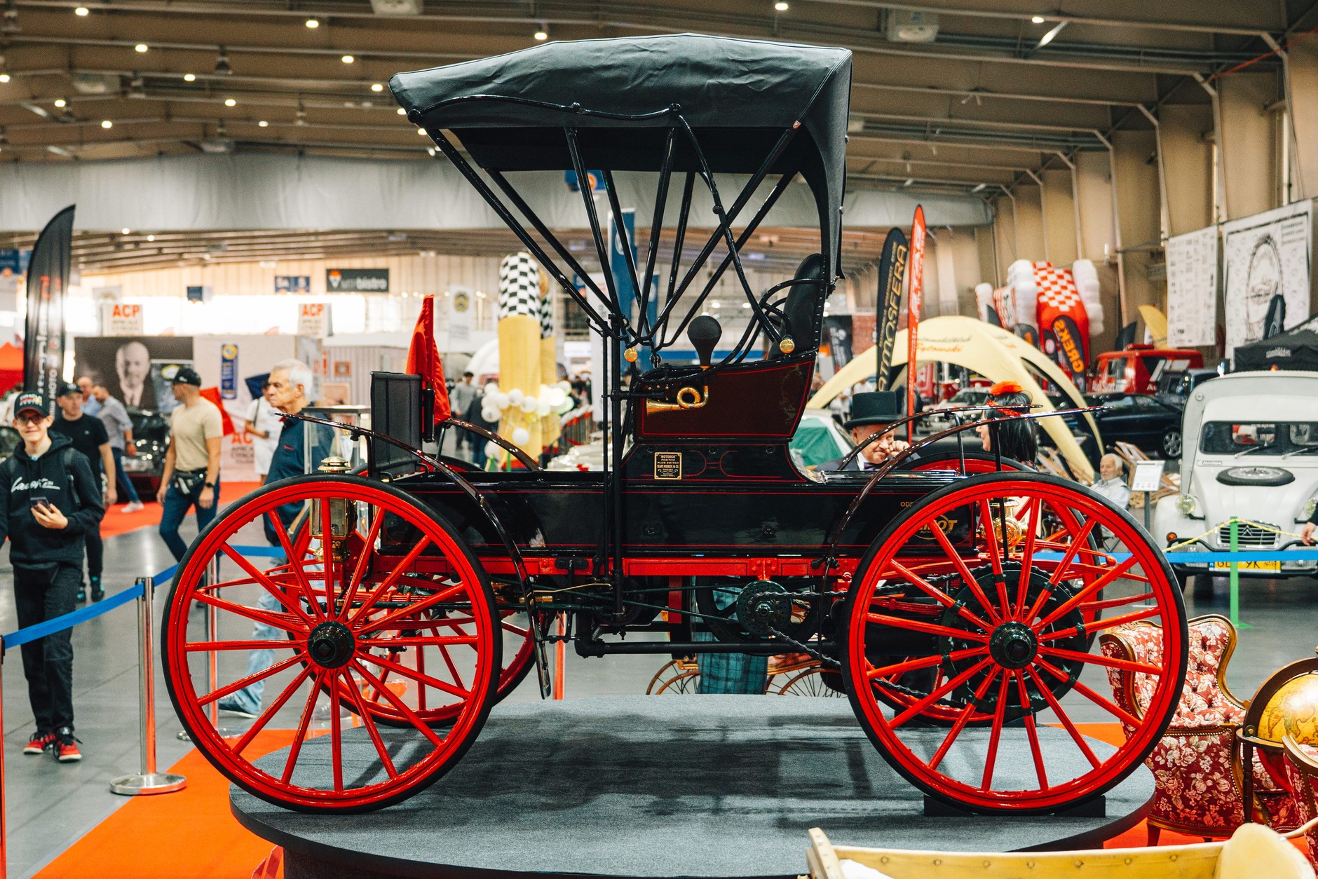 Retro Motor Show 2025. Tak wyglądała poprzednia edycja
