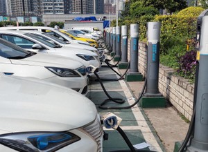To nieprawda, że elektryki są w odwrocie. To gra o miliardowe zyski z chińsko-niemiecką wojenką w tle [CZĘŚĆ I]