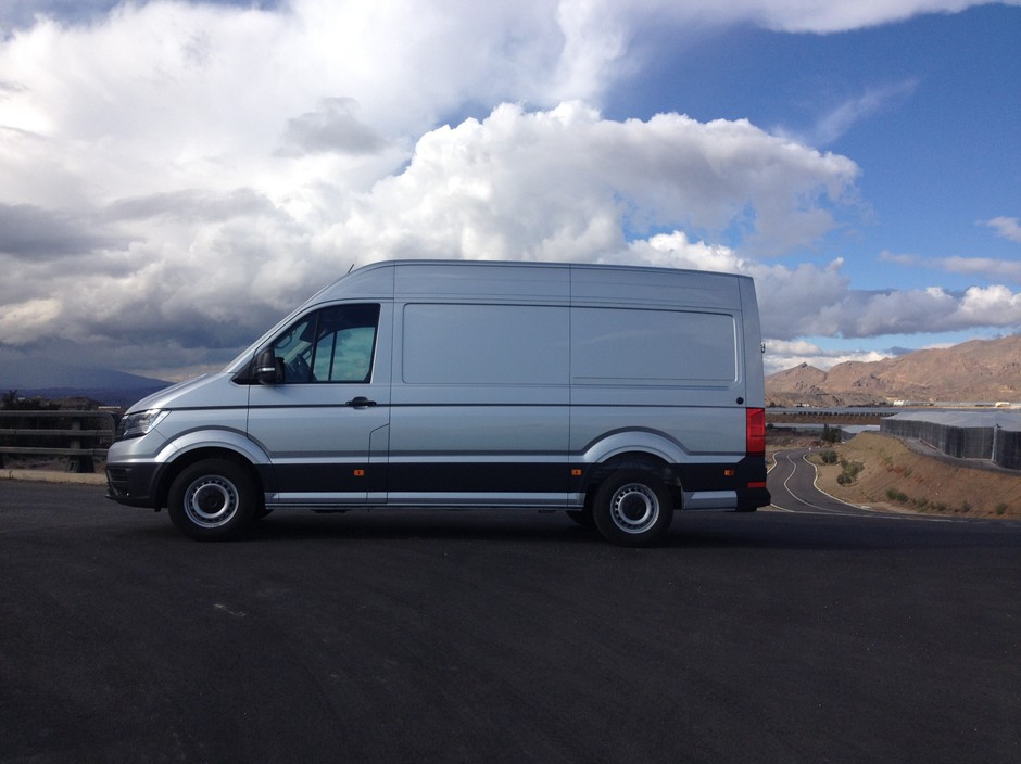 Nowy Volkswagen Crafter. Dostawczak naszpikowany elektroniką.