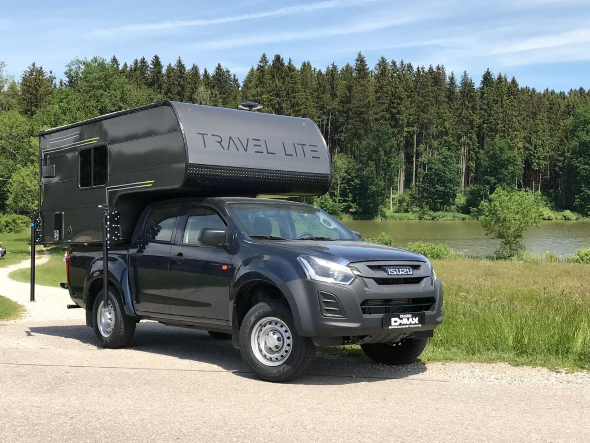 Pikapy z zabudową kampera