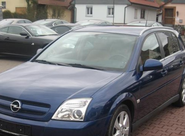 Opel Signum: nietypowa limuzyna w niskiej cenie