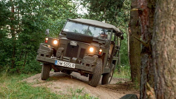 Land Rover Santana Militar - kopia lepsza od oryginału