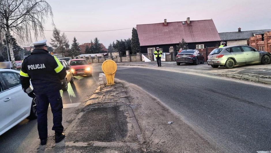 Od 6 rano policjanci prowadzili specjalną akcję. Sprawdzali tylko jedno
